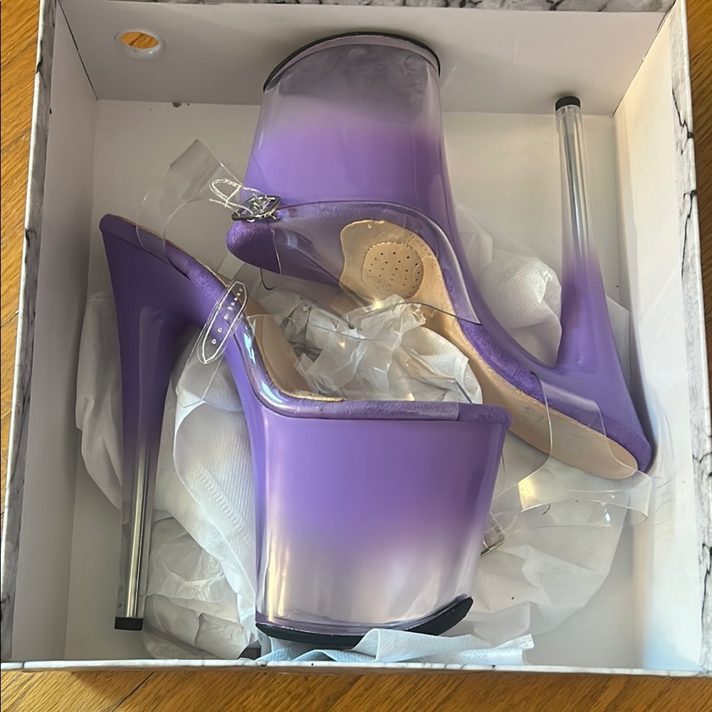 NIB Platform Heels